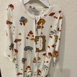 Angel Dear Mushroom Families Zipper Footies